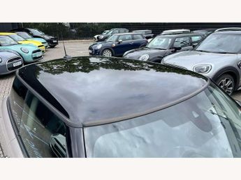 MINI Hatchback 1.5 Cooper Classic 3dr Auto