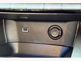Peugeot 3008 1.2 Hybrid 136 GT 5dr e-DSC6