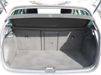 Volkswagen Golf 1.6 TDI Match 5dr DSG