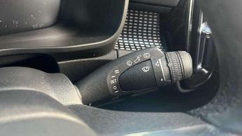 Volvo XC40 1.5 T3 [163] R DESIGN 5dr Geartronic