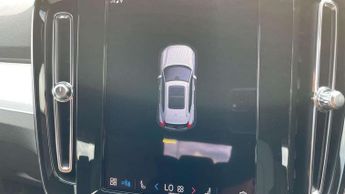 Volvo XC40 2.0 B3P Core 5dr Auto