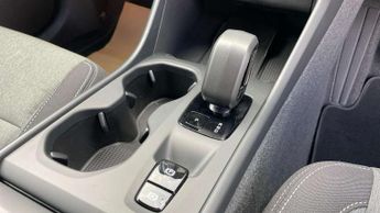 Volvo XC40 2.0 B3P Core 5dr Auto