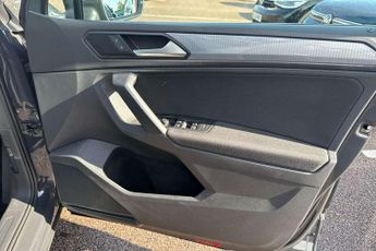 Volkswagen Tiguan 2.0 TDI Life 5dr DSG
