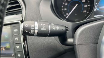 Jaguar F-Pace 2.0d Prestige 5dr Auto