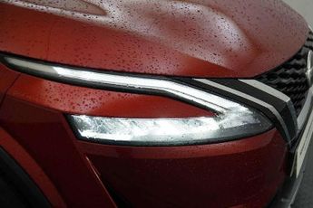 Nissan Qashqai 1.3 DiG-T MH 158 N-Connecta 5dr Xtronic