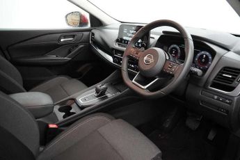 Nissan Qashqai 1.3 DiG-T MH 158 N-Connecta 5dr Xtronic