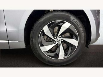 Jaguar F-Pace 2.0 P400e R-Dynamic HSE Black 5dr Auto AWD