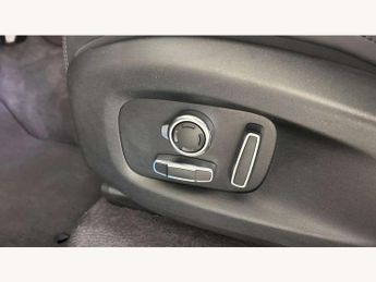 Jaguar F-Pace 2.0 P400e R-Dynamic HSE Black 5dr Auto AWD