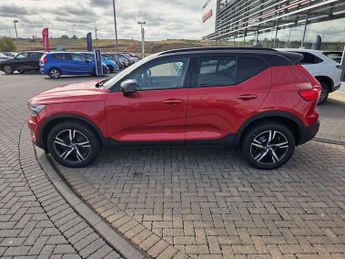 Volvo XC40 2.0 B4P R DESIGN 5dr AWD Auto