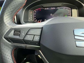 SEAT Arona 1.0 TSI 110 FR Sport 5dr DSG