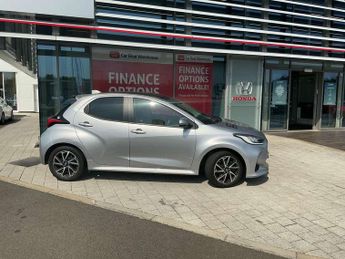 Toyota Yaris 1.5 Hybrid Design 5dr CVT