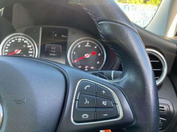 Mercedes-Benz C-Class C220d SE 4dr 9G-Tronic