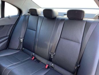 Mercedes-Benz C-Class C220d SE 4dr 9G-Tronic