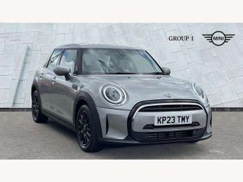 MINI Hatch 1.5 Cooper Classic 5dr [Comfort/Nav Pack]