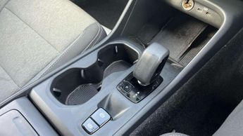 Volvo XC40 2.0 B3P Core 5dr Auto