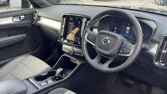Volvo XC40 2.0 B3P Core 5dr Auto