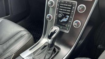 Volvo XC60 D5 [220] R DESIGN Lux Nav 5dr AWD Geartronic