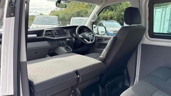 Volkswagen Transporter 2.0 TDI 150 Highline Kombi Van DSG