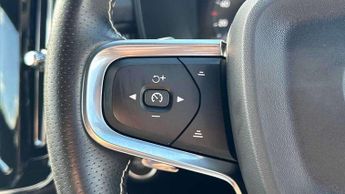 Volvo XC40 1.5 T3 [163] R DESIGN 5dr Geartronic