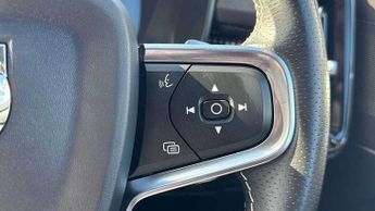 Volvo XC40 1.5 T3 [163] R DESIGN 5dr Geartronic