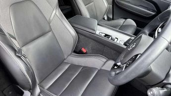 Volvo XC60 2.0 B5P R DESIGN 5dr Geartronic