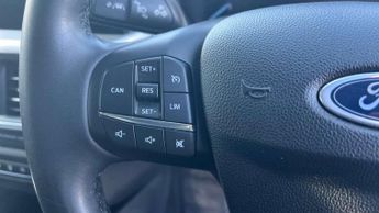 Ford Focus 1.0 EcoBoost Hybrid mHEV 155 Titanium 5dr Auto