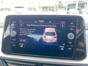 Volkswagen T-Roc 1.5 TSI Life 5dr DSG