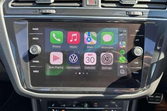 Volkswagen Tiguan 2.0 TDI R-Line 5dr DSG
