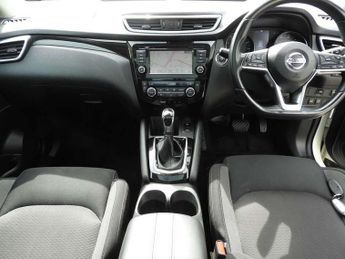 Nissan Qashqai 1.3 DiG-T 160 N-Connecta 5dr DCT