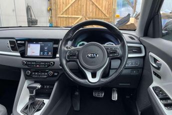 Kia Niro 1.6 GDi Hybrid First Edition 5dr DCT