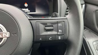 Nissan Qashqai 1.3 DiG-T MH 158 N-Connecta 5dr Xtronic