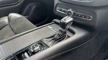 Volvo XC90 2.0 D5 R DESIGN 5dr AWD Geartronic