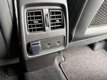Renault Captur 1.6 E-Tech full hybrid 145 Engineered 5dr Auto