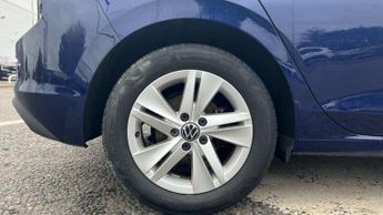 Volkswagen Golf 1.5 eTSI 150 Life 5dr DSG