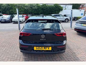 Volkswagen Golf 2.0 TDI Life 5dr DSG
