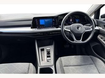 Volkswagen Golf 2.0 TDI Life 5dr DSG
