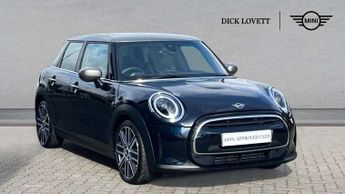 MINI Hatch 1.5 Cooper Exclusive 5dr Auto [Comfort/Nav Pack]