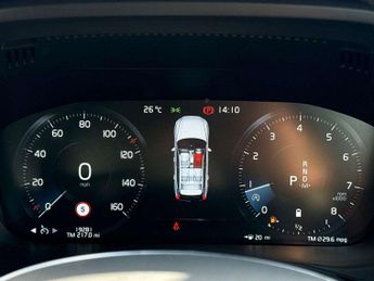 Volvo XC60 2.0 B5P [250] Momentum 5dr Geartronic