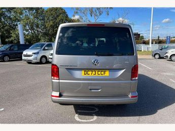 Volkswagen Transporter 2.0 TDI 150 Highline Kombi Van DSG