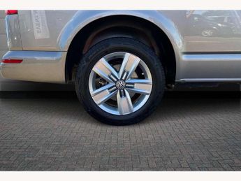 Volkswagen Transporter 2.0 TDI 150 Highline Kombi Van DSG