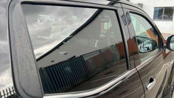 Nissan Navara Double Cab Pick Up Tekna 2.3dCi 190 TT 4WD Auto