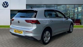 Volkswagen Golf 2.0 TDI Life 5dr DSG