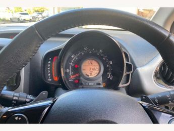 Toyota Aygo 1.0 VVT-i X-Trend TSS 5dr x-shift