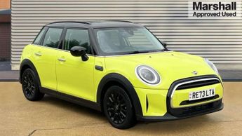 MINI Hatch 1.5 Cooper Classic 5dr Auto [Comfort/Nav Pack]