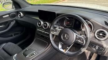 Mercedes-Benz GLC GLC 220d 4Matic AMG Line 5dr 9G-Tronic