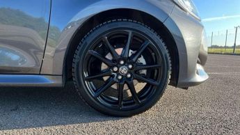 Toyota Yaris 1.5 Hybrid GR Sport 5dr CVT