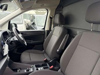 Volkswagen Caddy 2.0 TDI 122PS Commerce Plus Van DSG