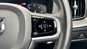 Volvo XC60 2.0 B4D R DESIGN Pro 5dr AWD Geartronic