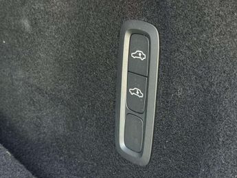 Volvo XC60 2.0 T8 Recharge PHEV Inscription Pro 5dr AWD Auto