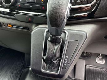 Ford Transit Custom 2.0 EcoBlue 170ps Low Roof Limited Van Auto